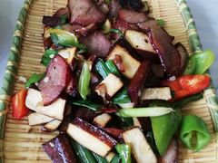 蕨粑回锅肉-余家庄肥肠鱼地方汤锅(银杏大道店)