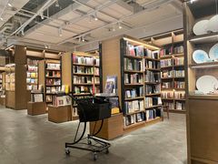 -茑屋书店(天目里店)