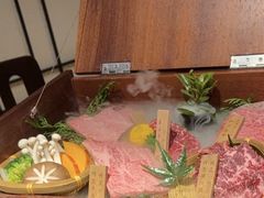 -山川小町·极番烧肉(新地假日广场店)