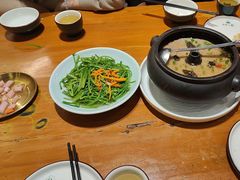 -老滇山寨•云南特色菜•地方菜•民族风情歌舞表演(金碧店)
