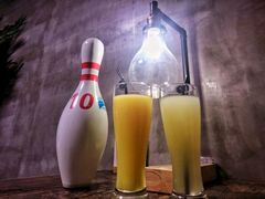 西柚汁和橙汁-HIGH FIVE哈福手工汉堡(桂林路店)