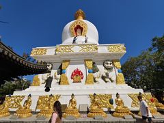 -护国法轮寺