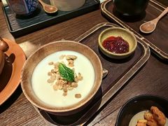 -银米·云南传统过桥米线(双廊黑金冠店)