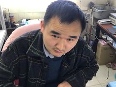 -鸿准通信科技·忠诚手机电脑维修中心(三林店)