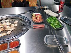 -马路牙子烧烤音乐酒馆(望京店)