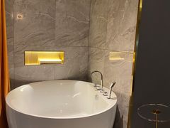 -Ting无边际江景酒店(重庆解放碑云端之眼店)