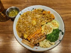 慢炖咖喱嫩筋牛肉饭-POKEE VIA&Brunch·维娅(重庆来福士店)