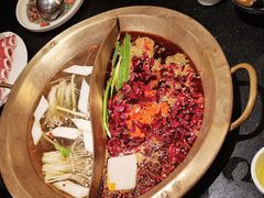 -沸炉重庆老火锅(军事博物馆店)
