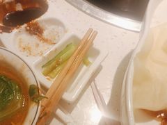 -三人行骨头王火锅(长寿店)
