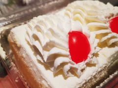 -红宝石·鲜奶小方·海派西点房(万航店)