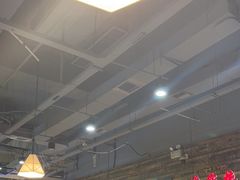 -哈尔滨烧烤·山河村铁锅炖(交大店)