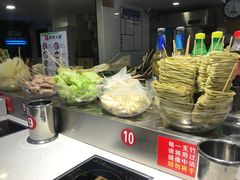 -百品聚旋转火锅(万德庄店)