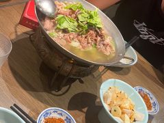 -肖四女乐山跷脚牛肉(滨江天街店)