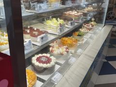 -85度C(生甜甜圈研究工坊·上海平凉店)
