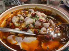 招牌霸王藤椒鱼-春风十里烧烤音乐吧(实力乐队驻唱三元里店)