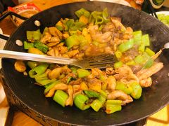-聚鑫朋酸菜肥肠(文艺路口店)