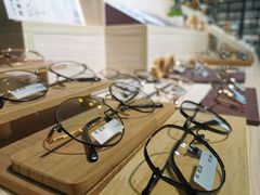 -Trend1881视光·蔡司视觉(领展广场店)