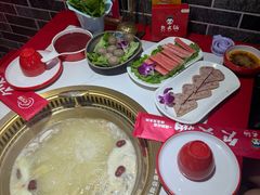 -欠火锅·水牛毛肚·团建聚餐·生日宴(何山路店)