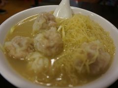 鲜虾云吞面-伍湛记 · 广州老字号(龙津中路店)