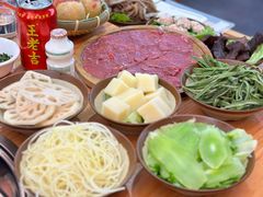 -黔三一夺夺粉酸汤火锅(百信店)