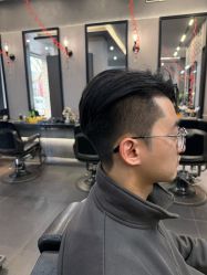 -老肖男士理发店