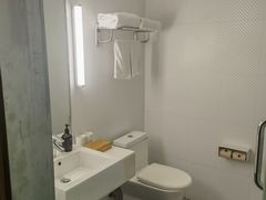 -全季酒店(上海火车站天目西路店)