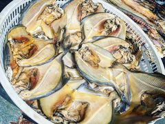 小鲳鱼-芦潮港集贸市场