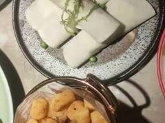 很脆的松露豆腐-新白鹿餐厅(金鹰新街口店)