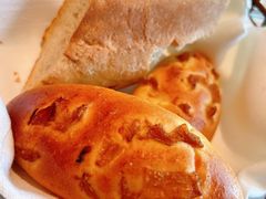 餐前包-Wolfgang’s Steakhouse 沃夫冈牛排馆(上海白玉兰广场店)