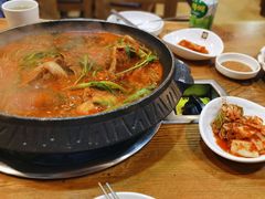 -喇喇排骨火锅·传统韩式脊骨汤(望京西园总店)