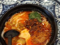 -桥香园过桥米线(国贸店)