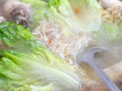 炭炉果鸡煲-威邵鸡煲(西华路总店)