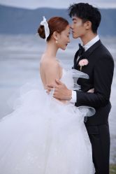 -上花轿婚纱摄影