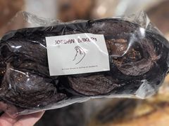 黑巧克力无花果碱水棍-佐敦面包铺·JORDAN BAKERY