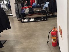 -ZARA(恒隆广场店)