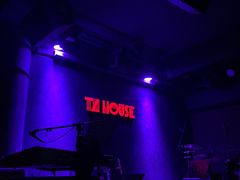 -TZ House音乐现场(来福士中心店)