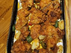 -老东镇啤酒屋海鲜加工·蒸汽海鲜·海鲜烧烤(台东店)