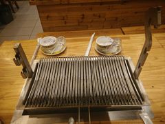 -欢乐牧人蒙古炭烤羊腿(四平路店)