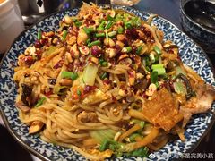 -粉家柳州螺蛳粉(杨宅路店)
