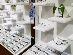 -MiRi眼镜·蔡司·星趣控·尼康控优点视觉合作店(南京东路店)