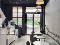 -ADO KAFE(大学城店)