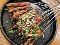 -包整·丝娃娃(一览甲秀楼风景店)