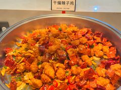 -涨巢·潮玩水疗局