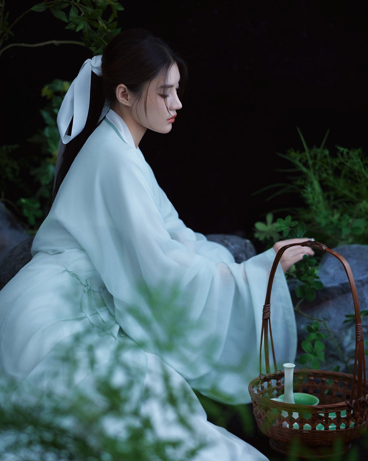 一眼心动的清冷温柔风汉服写真🎐很难不爱