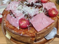 -Dragon Pizza•圆脸龙披萨·牛排餐厅