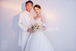 -乐派诗婚纱摄影