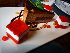 红丝绒千层-YUE·6·西式融合餐厅(外滩六号店)