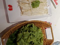 -七欣天香辣蟹火锅(闵行浦江欢乐颂店)