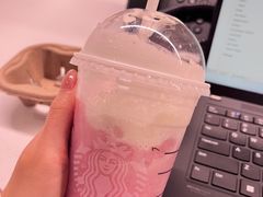 -星巴克(北京新奥购物中心店)