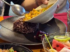 -豪客嘉族·麦尼顿西餐厅(乐福天下店)